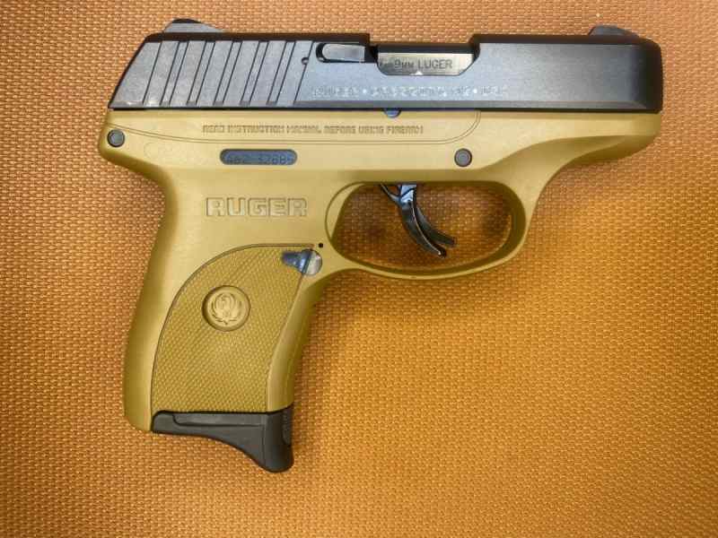 NEW IN THE BOX - Ruger EC9S - Black / FDE