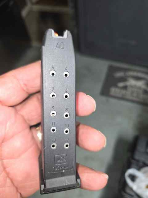 Glock 23 .40 cal magazine 