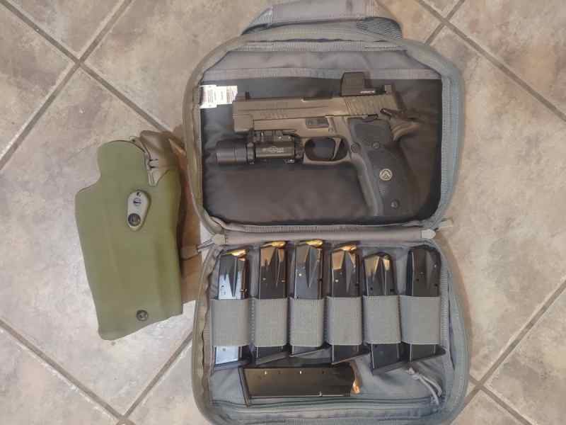 Sig Sauer P226 Legion w/accessories