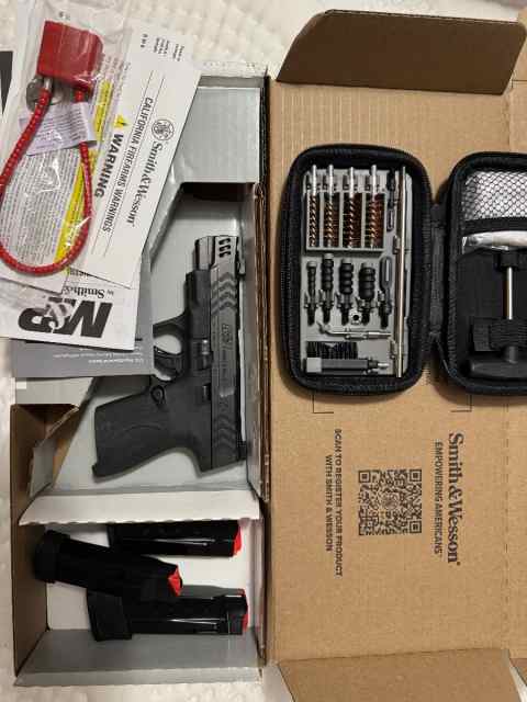 Smith and Wesson M&amp;P9 Shield Plus 15+1