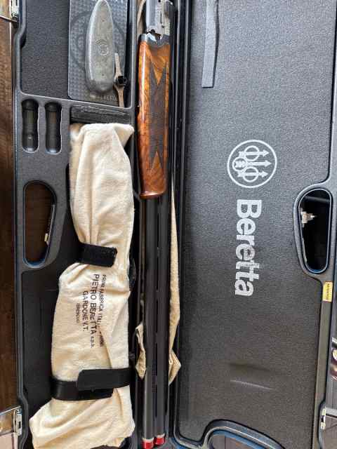 Beretta 682 gold 12gage shotgun over under trap