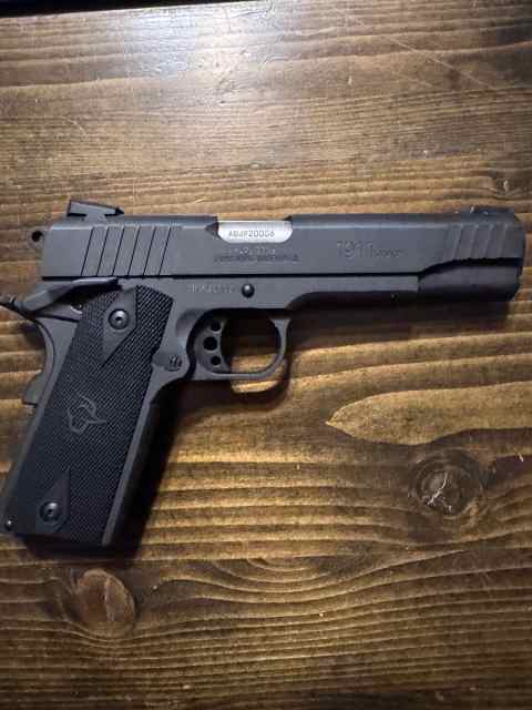 Taurus 1911 45