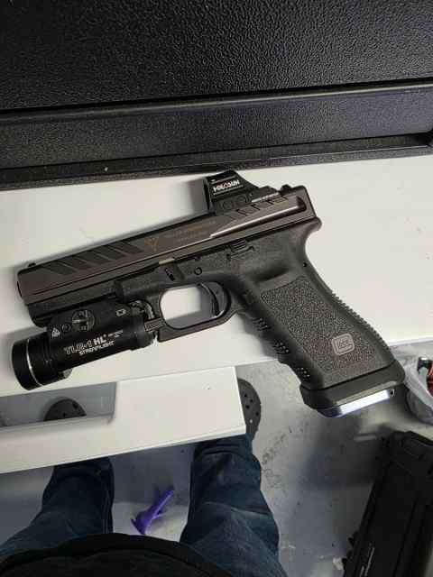 Glock 17 MOS