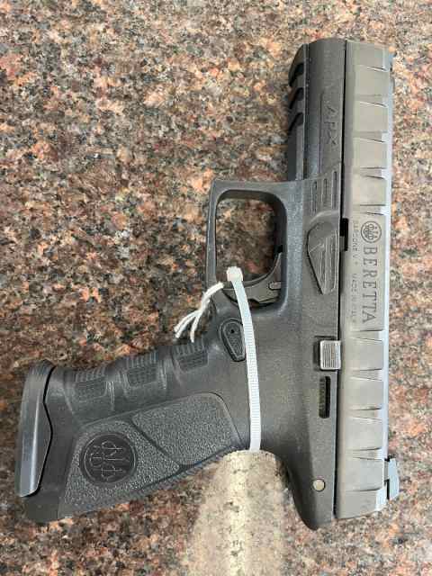 Beretta APX 9mm