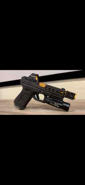 Custom Glock 19
