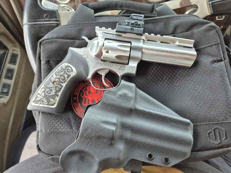 Ruger gp100 