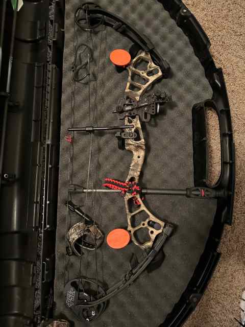 PSE Stinger Extreme compound Bow right handed 