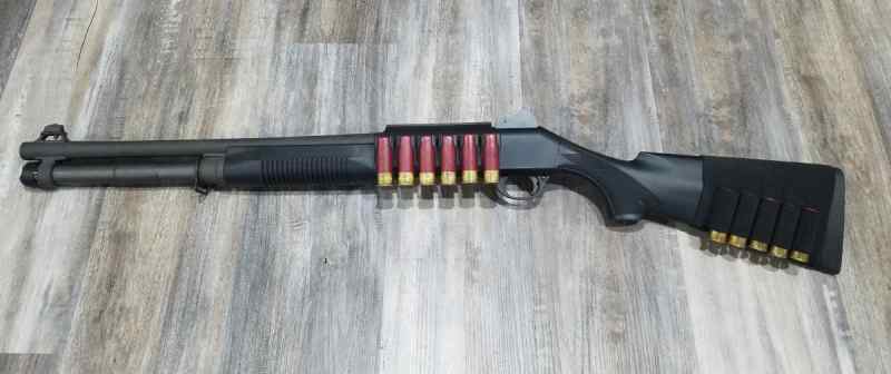 Benelli M4 