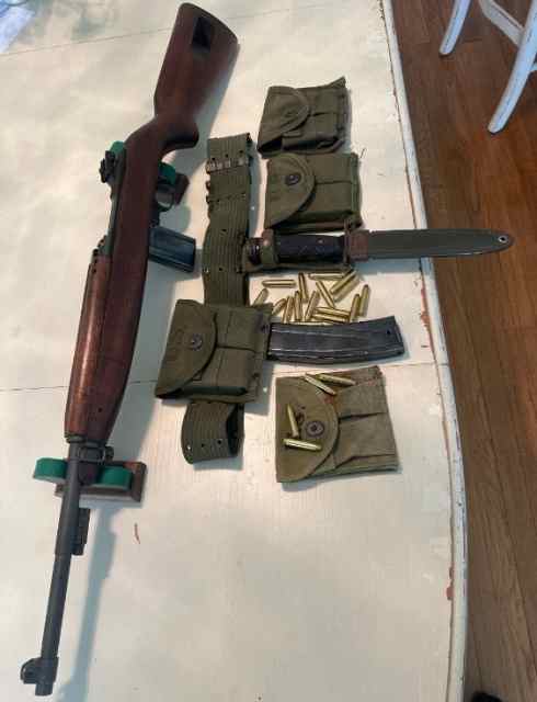 WWII Winchester M1 Carbine With Extras .30 carbine