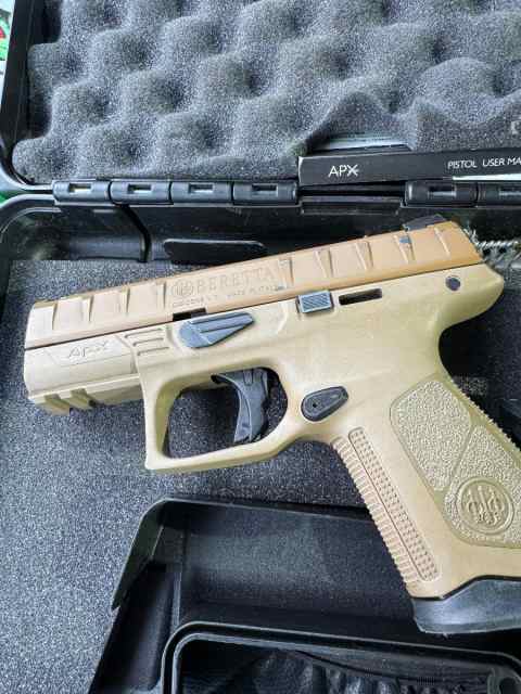 Beretta APX  
