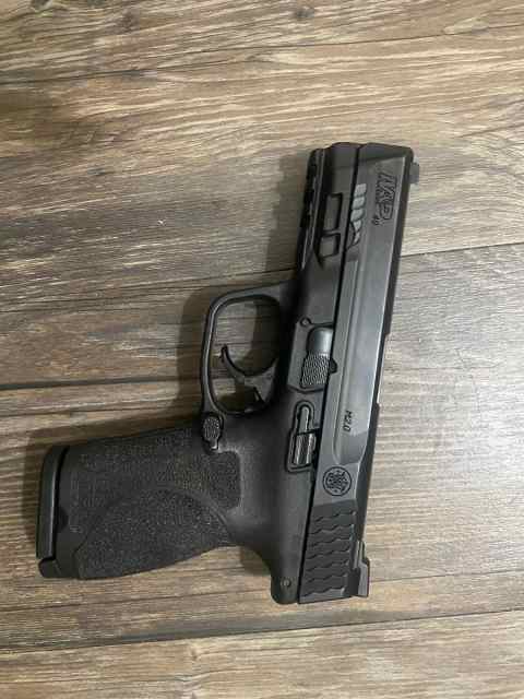 smith and Wesson m&amp;p 2.0 