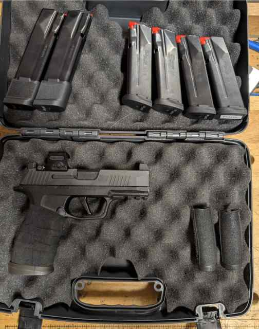 Sig Sauer P365 X Macro TacOps