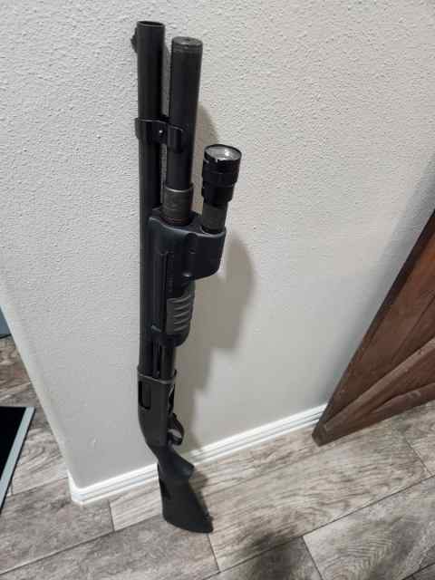 Remington 870 Wingmaster with surefire light 6+1