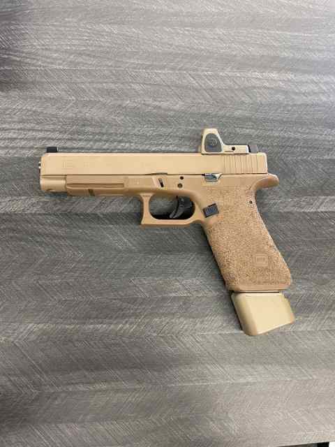 Glock 34 w/ Trijicon RMR