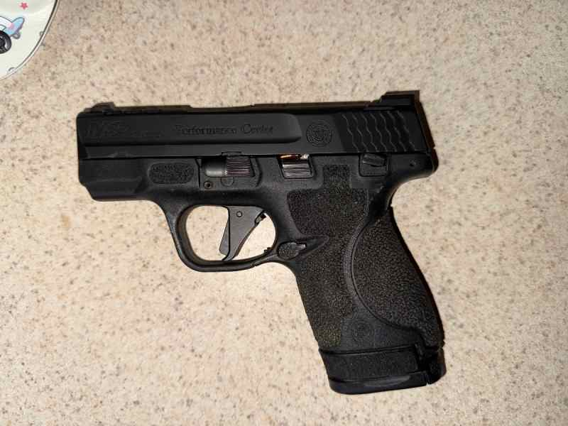 S&amp;W Shield Performance Center 9mm