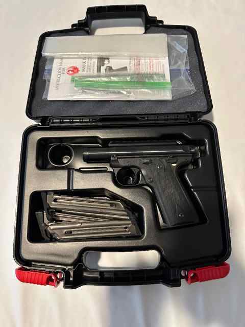 Ruger Mark IV 22/45 Tactical SSH Edition