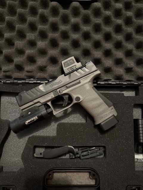 Wts/wtt walther pdp-c 9mm + extras