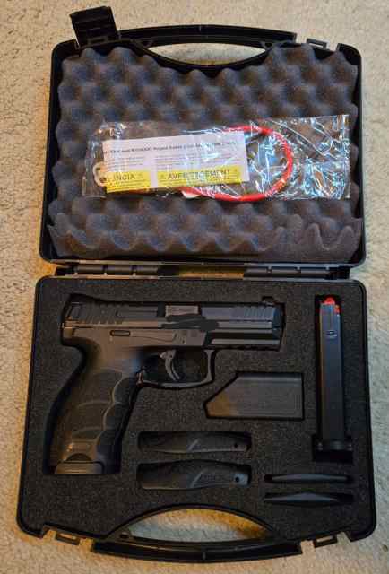 LNIB HK VP9 17+1