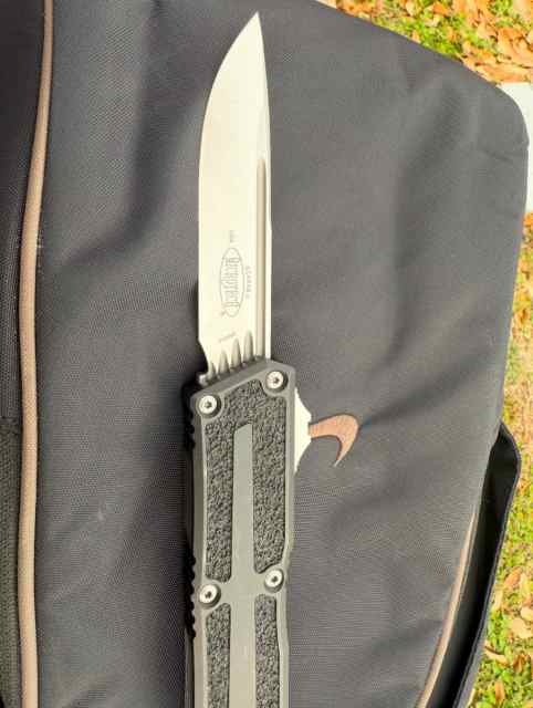 Microtech scarab II