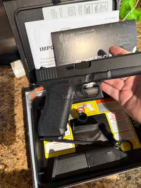 Today only Glock 17 classic 