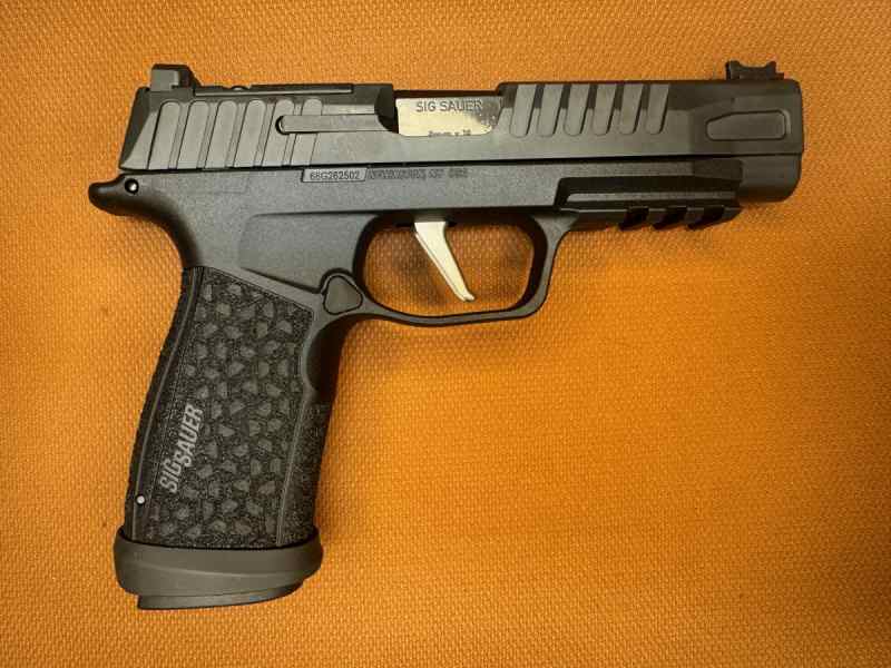 NEW IN BOX - Sig Sauer P365 Fuse - 9mm - 4.3&quot; - OR