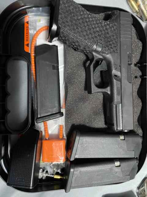 Glock 23 gen 4 with ammo