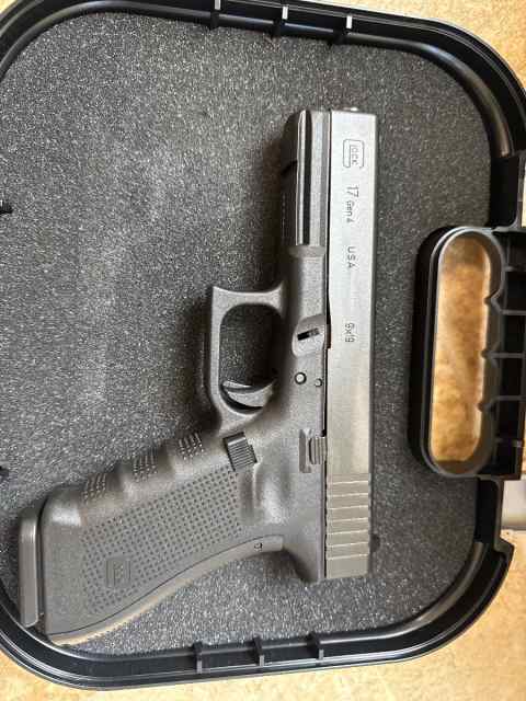 Glock 17 Gen 4 never shot 