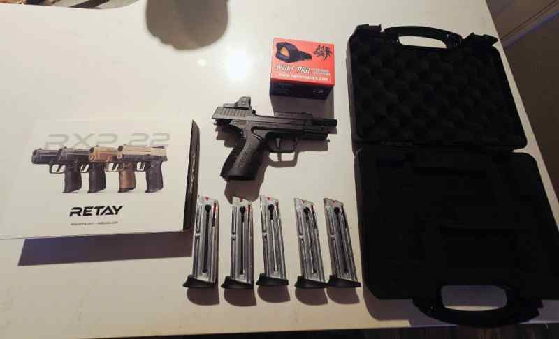 Retay rxp 22lr w/red dot sight 