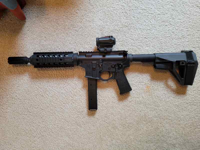 Spikes 9mm AR Pistol with sight, brace, and mags