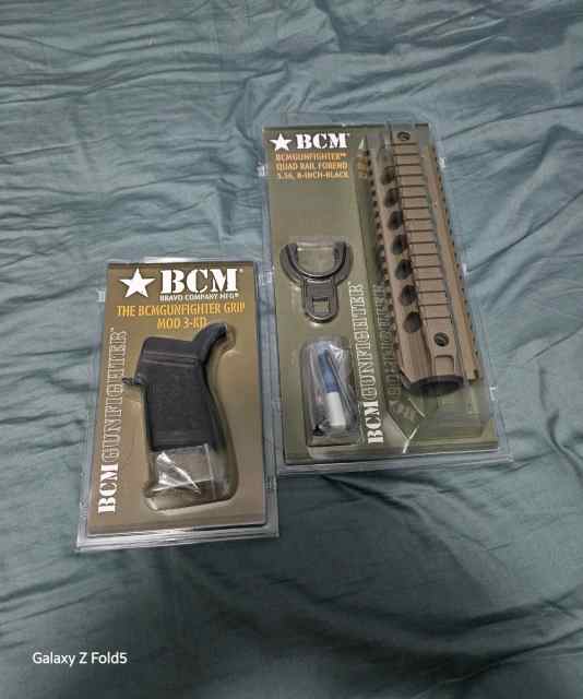 BCM QRF-8 HANDGUARD AND BCM GRIP MOD 3-KD