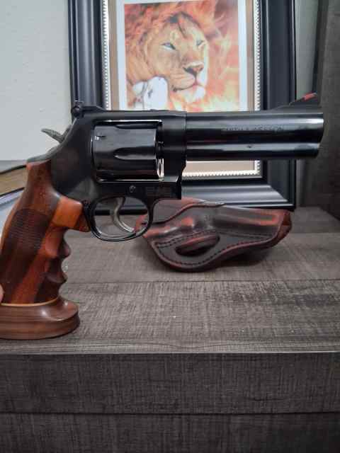 Brand new S&amp;W 586 