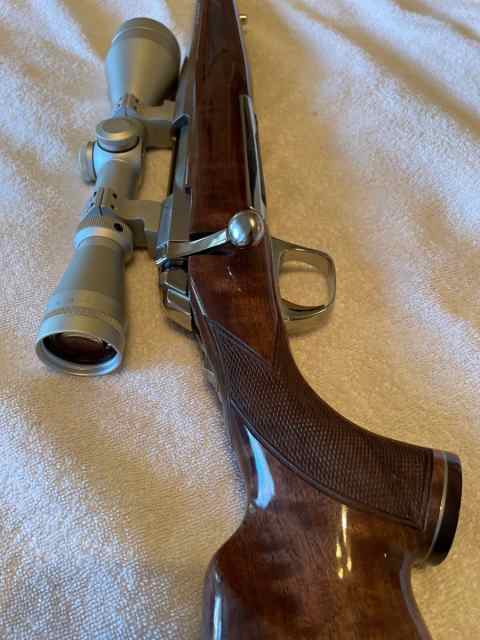 Browning White Gold Medallion