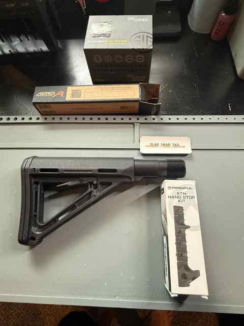 Magpul MOE Mil-Spec Carbine Stock And extras