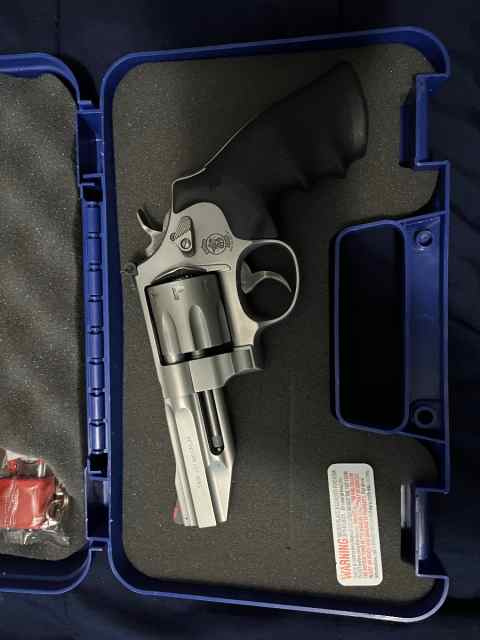 New smith &amp; Wesson 627-5 pro series 