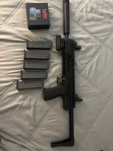 Kel-Tec CMR with extra’s