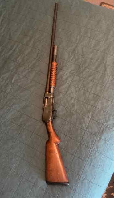 STEVENS 520 PUMP ACTION 12 Gauge