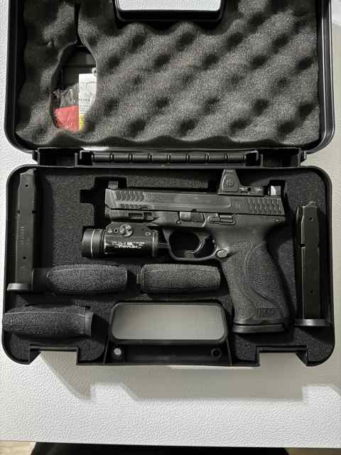 Smith &amp; Wesson M&amp;P40 optics ready pistol $950 OBO