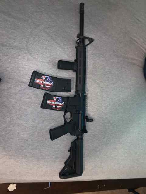 SAINT M-LOK AR-15 RIFLE, B5
