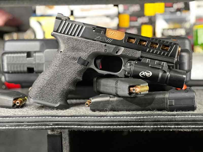 Zev Glock 17