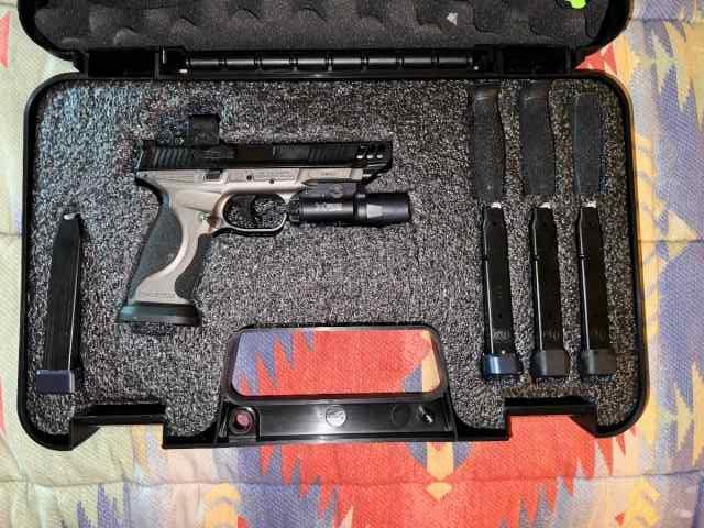 Smith and Wesson M&amp;P 2.0 competitor 