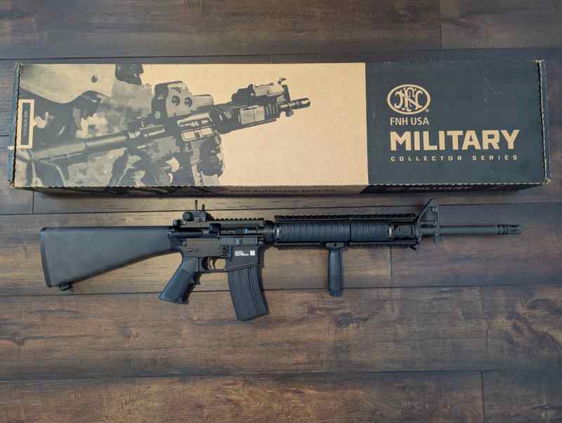 FN M16A4 Military Collector