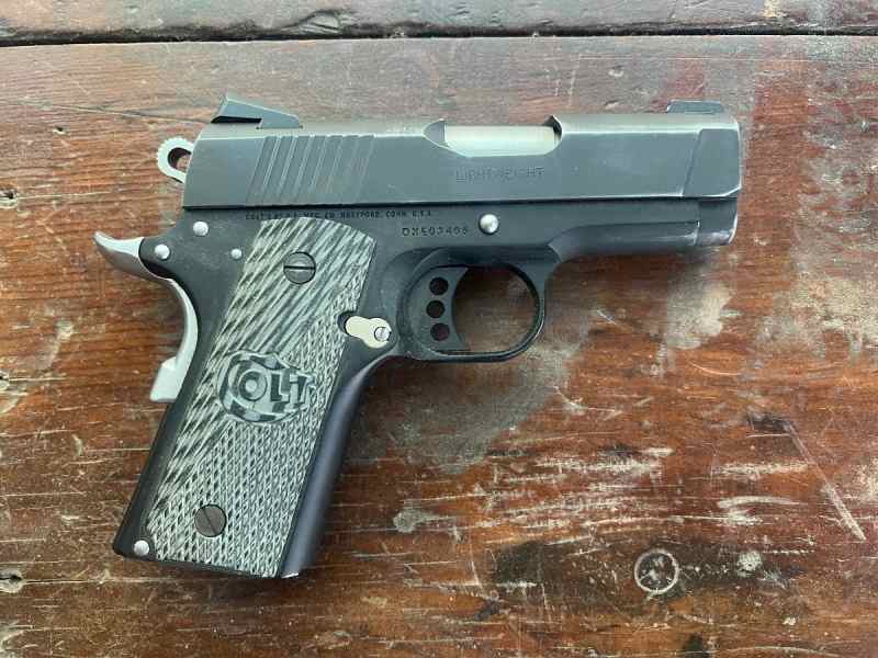 Colt Defender 1911