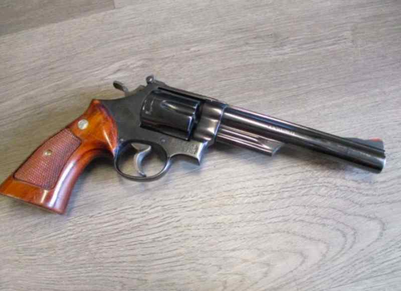 Smith &amp; Wesson Model 29-2 6.5&quot; 44mag Blued Target