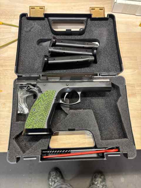 CZ 97B .45 WTS/WTT