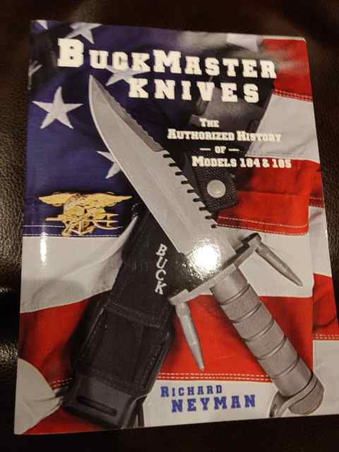 Buck BuckMaster 184 Excellent w/ Reference Book