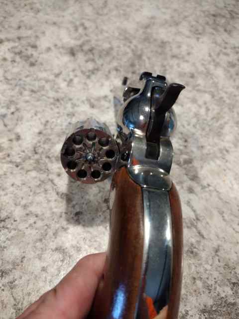 .22lr high Standard Hombre revolver 