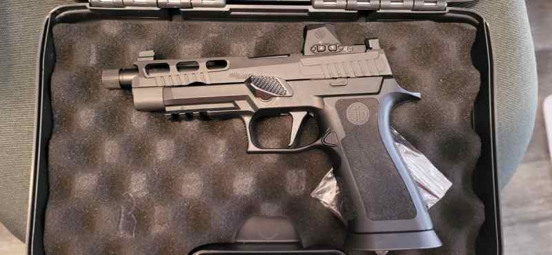 WTT/WTS Custom SIG P320 $1000 w/o optic