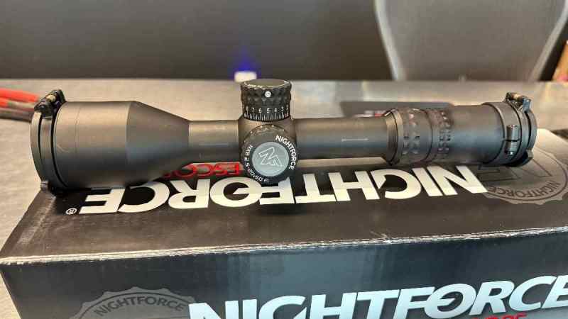 Nightforce NX8 - 2.5-20x50 - C622