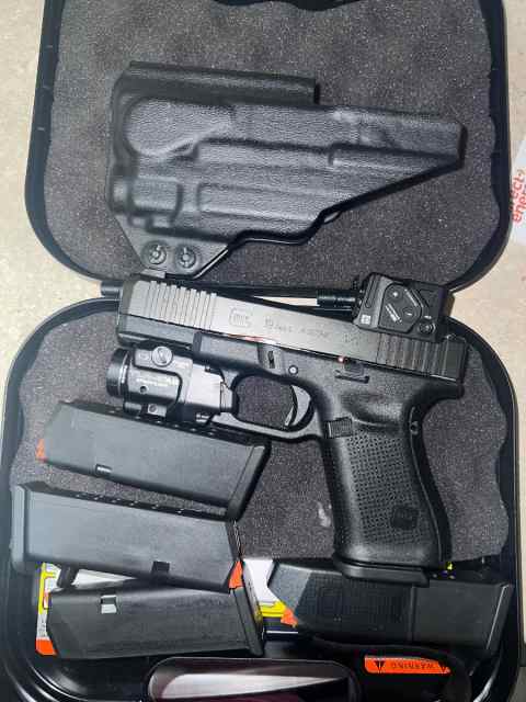 New in box Glock 19 gen5 COA 