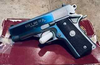 LNIB Colt Officer&#039;s Model 45ACP 3 1/2&#039;&#039; 